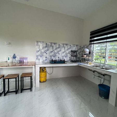 Inap Desa Homestay Batu Buruk Куала-Тренгану Экстерьер фото